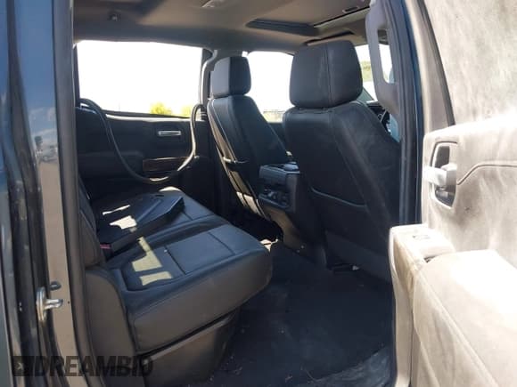 ✅ 2020 Chevrolet Silverado 1500 RST • VIN: 3GCUYEET3LG214622 • Lot: 42061461. Listed on IAAI with Not provided. Free auction sales archive from the USA and detailed vehicle history report at DreamBid. Image 8.