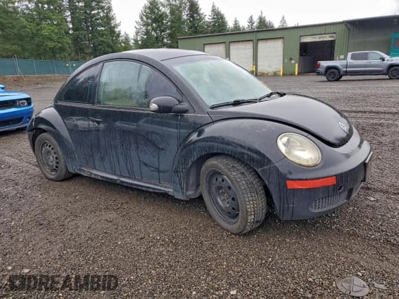 ✅ 2010 Volkswagen Beetle • VIN: 3VWPW3AG9AM020589 • Лот: 92637185. Опубликован ранее на Copart с пробегом 174 932 миль. Бесплатный доступ к архиву аукционных продаж из США и подробный отчёт об истории автомобиля на DreamBid. Изображение 4.
