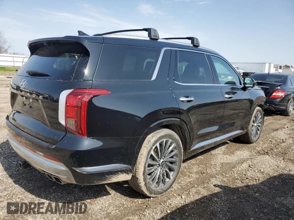 ✅ 2024 Hyundai Palisade Calligraphy • VIN: KM8R74GE9RU659515 • Лот: 45100025. Опубликован ранее на Copart с пробегом 15 609 миль. Бесплатный доступ к архиву аукционных продаж из США и подробный отчёт об истории автомобиля на DreamBid. Изображение 3.
