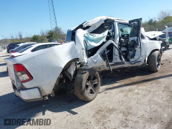 ✅ 2020 Ram 1500 Big Horn • VIN: 1C6RRFFG0LN283115 • Lot: 42211903. Listed on IAAI with 68,803 mi. Free auction sales archive from the USA and detailed vehicle history report at DreamBid. Image 4.