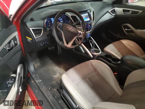 ✅ 2013 Hyundai Veloster w/Gray Int • VIN: KMHTC6AD4DU146646 • Lot: 76483654. Wystawiony na Copart z przebiegiem 150 815 mil. Bezpłatny archiwum sprzedaży aukcyjnych z USA i szczegółowy raport historii pojazdu na DreamBid. Zdjęcie 8.