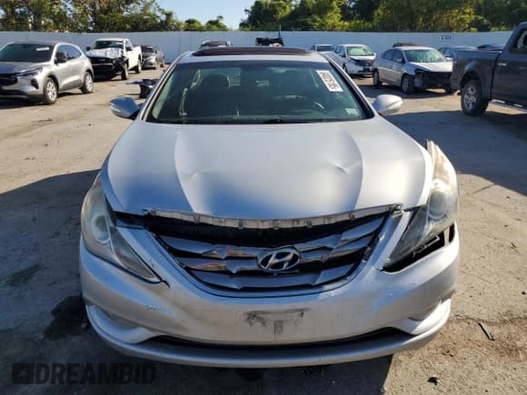✅ 2011 Hyundai Sonata Limited • VIN: 5NPEC4AC4BH230899 • Lot: 84025185. Listed on Copart with 192,008 mi. Free auction sales archive from the USA and detailed vehicle history report at DreamBid. Image 5.