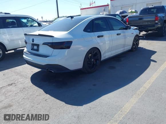 ✅ 2024 Volkswagen Jetta Autobahn • VIN: 3VW2T7BU4RM030375 • Lot: 43267623. Listed on IAAI with 36,299 mi. Free auction sales archive from the USA and detailed vehicle history report at DreamBid. Image 4.