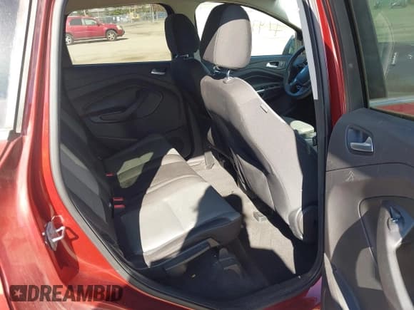 ✅ 2015 Ford Escape SE • VIN: 1FMCU9G92FUA75614 • Lot: 43439058. Wystawiony na IAAI z przebiegiem 145 350 mil. Bezpłatny archiwum sprzedaży aukcyjnych z USA i szczegółowy raport historii pojazdu na DreamBid. Zdjęcie 8.