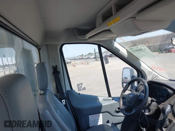 ✅ 2017 Ford Transit • VIN: 1FDYR5ZM6HKA95140 • Лот: 42900822. Опубликован ранее на IAAI с пробегом 66 350 миль. Бесплатный доступ к архиву аукционных продаж из США и подробный отчёт об истории автомобиля на DreamBid. Изображение 8.