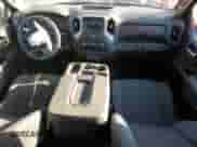 2021 Chevrolet Silverado 1500 Custom z VIN 1GCRYBEH8MZ154063, wystawiony jako Copart lot #81064394 z przebiegiem 40 708 mil mil oraz Szkoda całkowita • Salvage title. Historia ofert i sprzedaży dostępna na DreamBid. Obrazek 8.