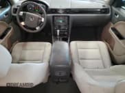 ✅ 2008 Mercury Sable • VIN: 1MEHM40W78G603712 • Lot: 77981764. Wystawiony na Copart z przebiegiem 177 742 mil. Bezpłatny archiwum sprzedaży aukcyjnych z USA i szczegółowy raport historii pojazdu na DreamBid. Zdjęcie 8.