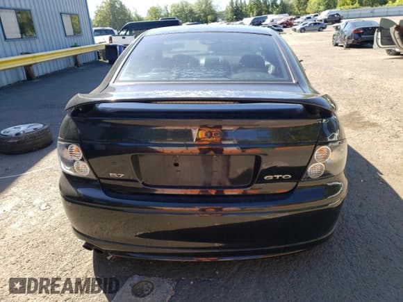✅ 2004 Pontiac GTO • VIN: 6G2VX12G34L302508 • Lot: 68920585. Wystawiony na Copart z przebiegiem 81 227 mil. Bezpłatny archiwum sprzedaży aukcyjnych z USA i szczegółowy raport historii pojazdu na DreamBid. Zdjęcie 6.