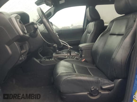 ✅ 2018 Toyota Tacoma SR • VIN: 3TMCZ5AN2JM156906 • Lot: 90759465. Wystawiony na Copart z przebiegiem 57 804 mil. Bezpłatny archiwum sprzedaży aukcyjnych z USA i szczegółowy raport historii pojazdu na DreamBid. Zdjęcie 7.