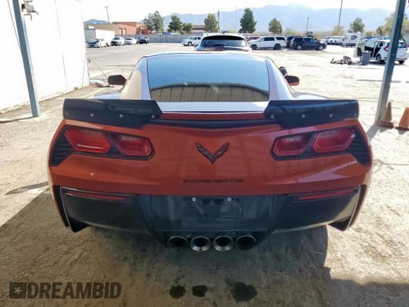 ✅ 2015 Chevrolet Corvette Z51 3LT • VIN: 1G1YM2D75F5112257 • Lot: 81801515. Listed on Copart with 56,270 mi. Free auction sales archive from the USA and detailed vehicle history report at DreamBid. Image 6.
