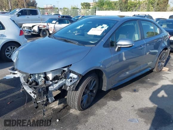 ✅ 2025 Toyota Corolla Hybrid LE • VIN: JTDBCMFE3SJ041665 • Лот: 42273198. Опубликован ранее на IAAI с пробегом 3 453 миль. Бесплатный доступ к архиву аукционных продаж из США и подробный отчёт об истории автомобиля на DreamBid. Изображение 19.