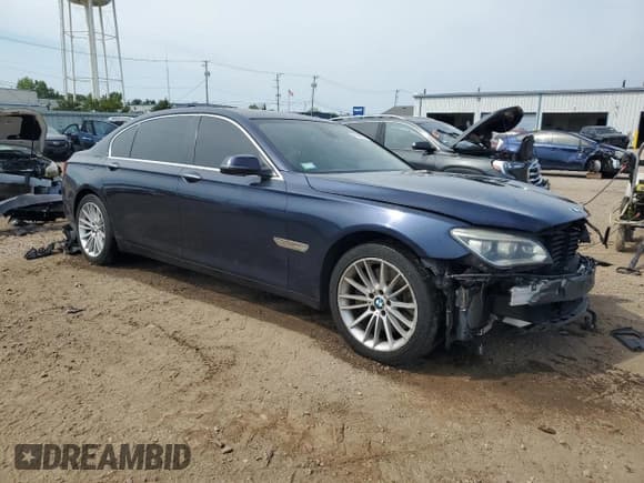 ✅ 2013 BMW 7 Series 750Li xDrive • VIN: WBAYF8C53DD139994 • Lot: 67231905. Wystawiony na Copart z przebiegiem 90 583 mil. Bezpłatny archiwum sprzedaży aukcyjnych z USA i szczegółowy raport historii pojazdu na DreamBid. Zdjęcie 4.