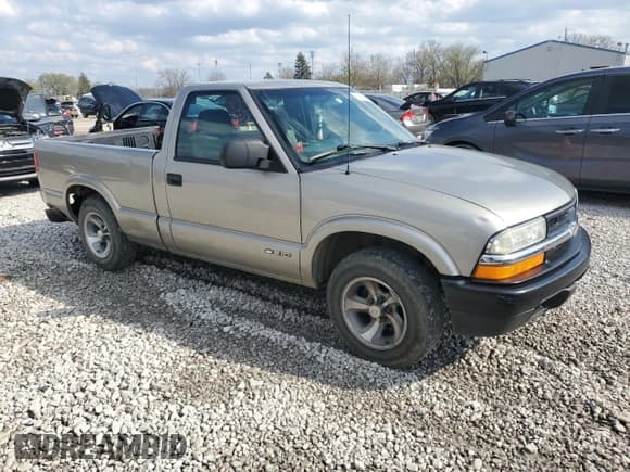 ✅ 2002 Chevrolet S-10 LS • VIN: 1GCCS145X28139527 • Лот: 52262835. Опубликован ранее на Copart с пробегом 92 780 миль. Бесплатный доступ к архиву аукционных продаж из США и подробный отчёт об истории автомобиля на DreamBid. Изображение 4.