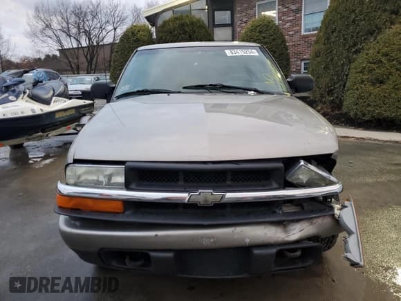 ✅ 2003 Chevrolet S-10 LS • VIN: 1GCDT19X238168971 • Лот: 83415254. Опубликован ранее на Copart с пробегом 138 443 миль. Бесплатный доступ к архиву аукционных продаж из США и подробный отчёт об истории автомобиля на DreamBid. Изображение 5.