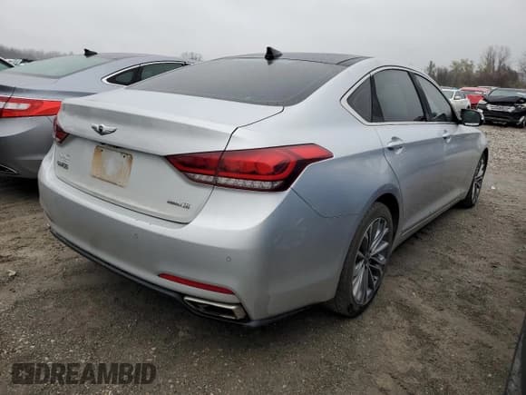 ✅ 2015 Hyundai Genesis 3.8L • VIN: KMHGN4JE0FU071116 • Lot: 80262374. Wystawiony na Copart z przebiegiem 174 732 mil. Bezpłatny archiwum sprzedaży aukcyjnych z USA i szczegółowy raport historii pojazdu na DreamBid. Zdjęcie 3.