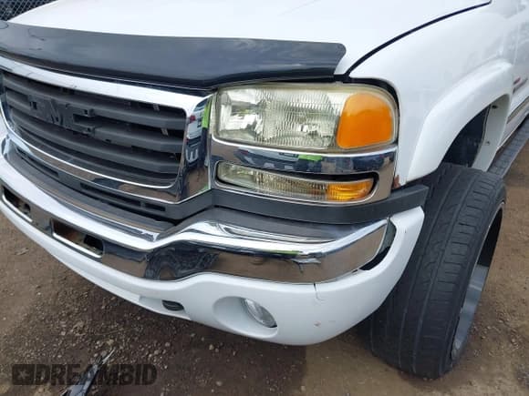 ✅ 2005 GMC Sierra 2500HD SLT • VIN: 1GTHK23255F811576 • Lot: 42496815. Listed on IAAI with 285,652 mi. Free auction sales archive from the USA and detailed vehicle history report at DreamBid. Image 6.