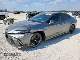 2025 Toyota Camry SE with VIN 4T1DAACK7SU551132, listed as a Copart auction lot 81934675 with 9,997 mi miles and Salvage title. Bid and sale history available at DreamBid. Image 1.