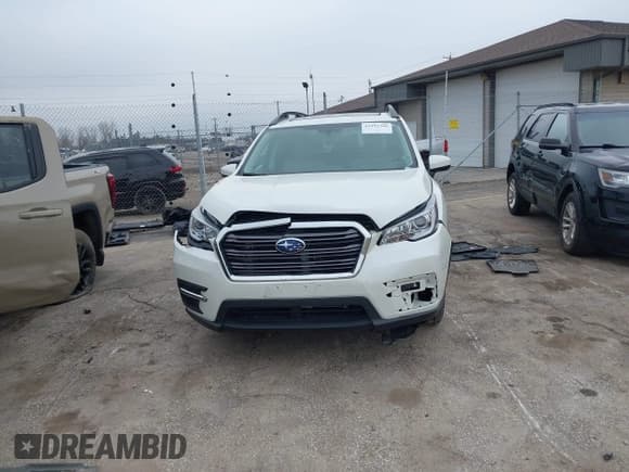 ✅ 2020 Subaru Ascent Premium • VIN: 4S4WMAED7L3409627 • Lot: 41992368. Listed on IAAI with 75,945 mi. Free auction sales archive from the USA and detailed vehicle history report at DreamBid. Image 12.