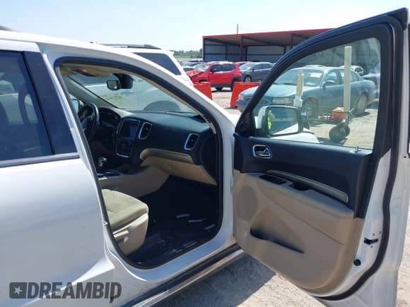 ✅ 2018 Dodge Durango SXT • VIN: 1C4RDJAG3JC393506 • Lot: 42723646. Listed on IAAI with 111,317 mi. Free auction sales archive from the USA and detailed vehicle history report at DreamBid. Image 5.