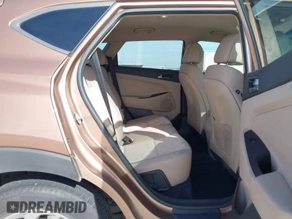 2016 Hyundai Tucson Limited z VIN KM8J33A20GU137662, wystawiony jako IAAI lot #41818149 z przebiegiem 120 010 mil mil oraz . Historia ofert i sprzedaży dostępna na DreamBid. Obrazek 8.