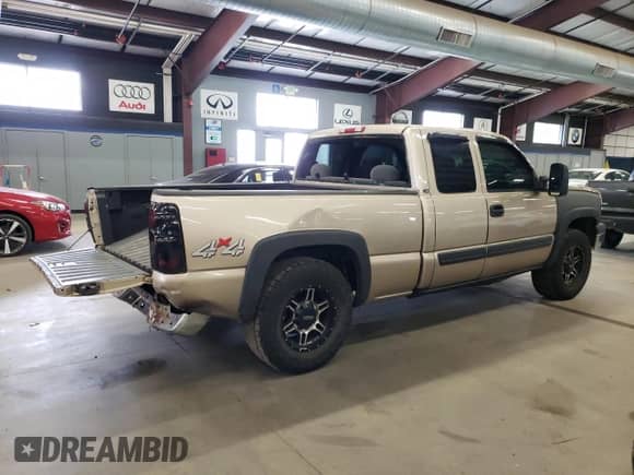 ✅ 2004 Chevrolet Silverado 1500 Z71 • VIN: 2GCEK19T541154216 • Lot: 72559924. Wystawiony na Copart z przebiegiem 150 728 mil mil. Skorzystaj z bezpłatnego archiwum sprzedaży aukcyjnych z USA i zobacz szczegółowy raport historii pojazdu na DreamBid. Zdjęcie 3.