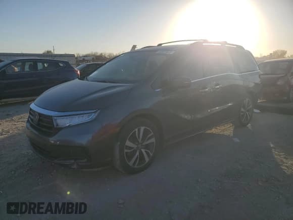 ✅ 2022 Honda Odyssey Touring • VIN: 5FNRL6H88NB002325 • Lot: 92027675. Listed on Copart with 96,123 mi. Free auction sales archive from the USA and detailed vehicle history report at DreamBid. Image 1.