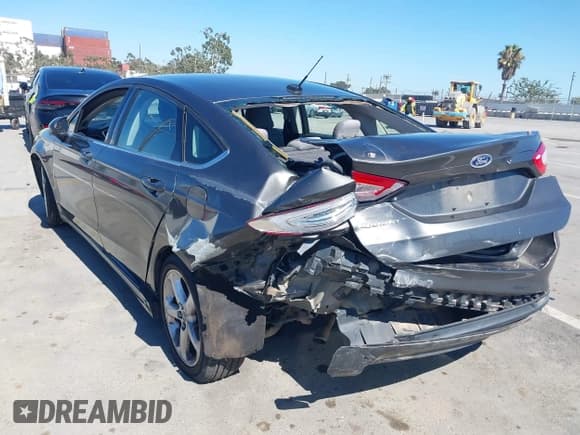 ✅ 2016 Ford Fusion S • VIN: 3FA6P0G76GR165432 • Lot: 42827317. Wystawiony na IAAI z przebiegiem 132 700 mil. Bezpłatny archiwum sprzedaży aukcyjnych z USA i szczegółowy raport historii pojazdu na DreamBid. Zdjęcie 6.