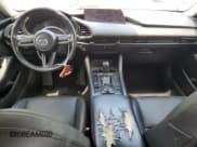 ✅ 2020 Mazda 3 Select • VIN: 3MZBPACL9LM126677 • Лот: 54851875. Опубликован ранее на Copart с пробегом 85 664 миль. Бесплатный доступ к архиву аукционных продаж из США и подробный отчёт об истории автомобиля на DreamBid. Изображение 8.