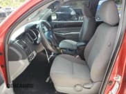 ✅ 2013 Toyota Tacoma • VIN: 5TFJX4CN5DX022460 • Лот: 64212675. Опубликован ранее на Copart с пробегом 194 060 миль. Бесплатный доступ к архиву аукционных продаж из США и подробный отчёт об истории автомобиля на DreamBid. Изображение 7.