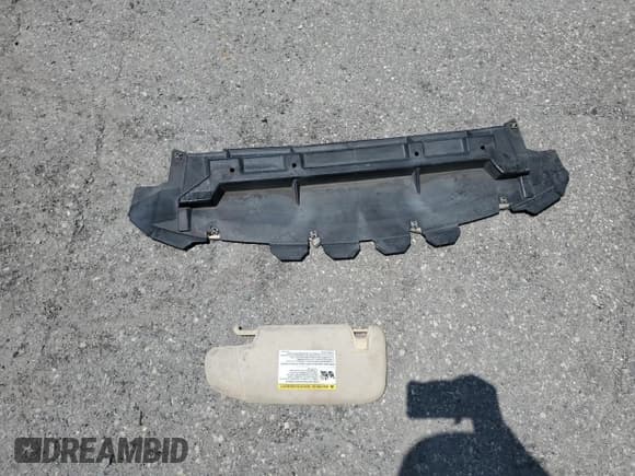 ✅ 2010 Lincoln MKZ • VIN: 3LNHL2GC0AR656881 • Lot: 57591735. Listed on Copart with 76,596 mi. Free auction sales archive from the USA and detailed vehicle history report at DreamBid. Image 12.