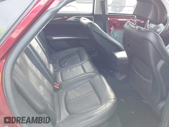 ✅ 2014 Lincoln MKZ • VIN: 3LN6L2J92ER826281 • Lot: 41586661. Wystawiony na IAAI z przebiegiem 112 159 mil. Bezpłatny archiwum sprzedaży aukcyjnych z USA i szczegółowy raport historii pojazdu na DreamBid. Zdjęcie 8.