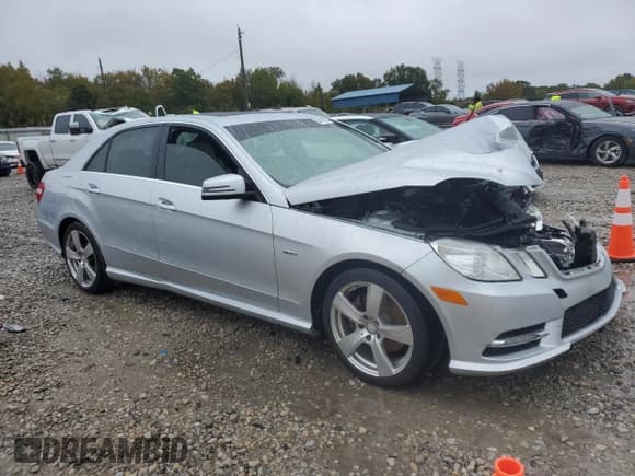 ✅ 2012 Mercedes-Benz E 350 Sport • VIN: WDDHF5KB2CA585262 • Lot: 90419635. Listed on Copart with 96,122 mi. Free auction sales archive from the USA and detailed vehicle history report at DreamBid. Image 4.