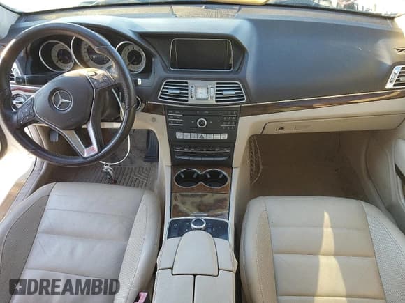 ✅ 2016 Mercedes-Benz E 400 • VIN: WDDKJ6FB4GF334384 • Лот: 87069635. Опубликован ранее на Copart с пробегом 134 562 миль. Бесплатный доступ к архиву аукционных продаж из США и подробный отчёт об истории автомобиля на DreamBid. Изображение 8.