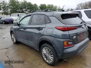 2020 Hyundai Kona SEL z VIN KM8K2CAA8LU491731, wystawiony jako Copart lot #70170082 z przebiegiem Nie podano mil oraz . Historia ofert i sprzedaży dostępna na DreamBid. Obrazek 2.