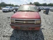 ✅ 1996 Chevrolet Blazer • VIN: 1GNDT13W1T2111686 • Lot: 64119395. Wystawiony na Copart z przebiegiem 138 596 mil. Bezpłatny archiwum sprzedaży aukcyjnych z USA i szczegółowy raport historii pojazdu na DreamBid. Zdjęcie 5.