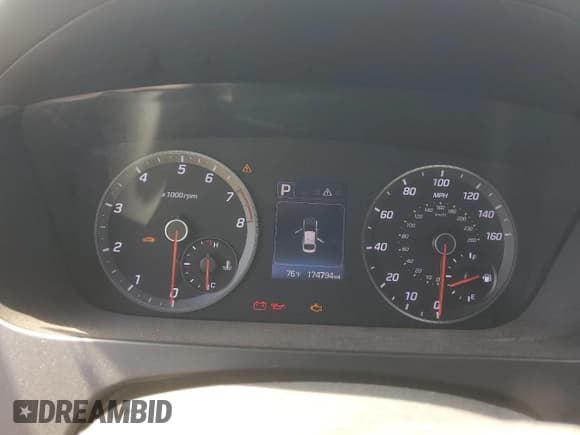 ✅ 2015 Hyundai Sonata Sport • VIN: 5NPE34AB4FH041375 • Lot: 60552885. Wystawiony na Copart z przebiegiem 174 794 mil. Bezpłatny archiwum sprzedaży aukcyjnych z USA i szczegółowy raport historii pojazdu na DreamBid. Zdjęcie 9.