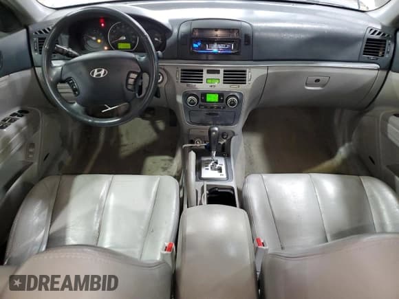 ✅ 2007 Hyundai Sonata SE • VIN: 5NPEU46F77H177686 • Лот: 82662344. Опубликован ранее на Copart с пробегом 165 823 миль. Бесплатный доступ к архиву аукционных продаж из США и подробный отчёт об истории автомобиля на DreamBid. Изображение 8.