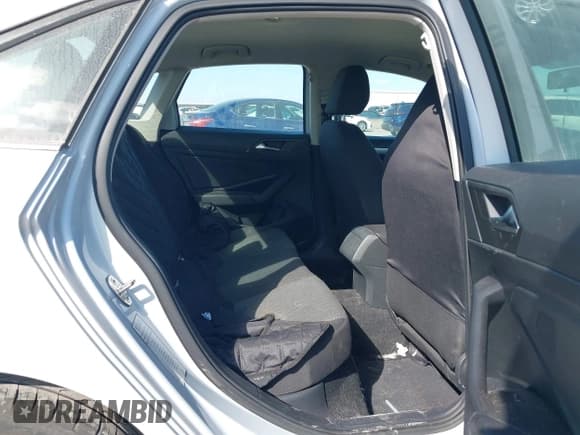 ✅ 2019 Volkswagen Jetta S • VIN: 3VWC57BU1KM097343 • Лот: 43723018. Опубликован ранее на IAAI с пробегом 116 857 миль. Бесплатный доступ к архиву аукционных продаж из США и подробный отчёт об истории автомобиля на DreamBid. Изображение 8.