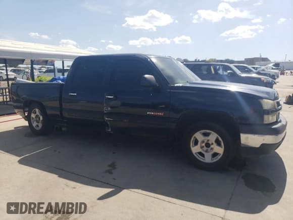 ✅ 2005 Chevrolet Silverado 1500 LS • VIN: 2GCEC13T151343890 • Лот: 60664764. Опубликован ранее на Copart с пробегом 317 336 миль. Бесплатный доступ к архиву аукционных продаж из США и подробный отчёт об истории автомобиля на DreamBid. Изображение 4.