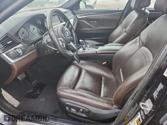 ✅ 2014 BMW 5 Series 535i xDrive • VIN: WBA5B3C56ED537865 • Lot: 92748435. Wystawiony na Copart z przebiegiem 170 431 mil. Bezpłatny archiwum sprzedaży aukcyjnych z USA i szczegółowy raport historii pojazdu na DreamBid. Zdjęcie 7.