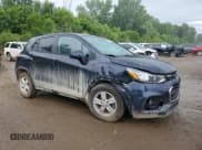 ✅ 2021 Chevrolet Trax LS • VIN: KL7CJKSB5MB327960 • Lot: 61214815. Listed on Copart with 82,021 mi. Free auction sales archive from the USA and detailed vehicle history report at DreamBid. Image 4.