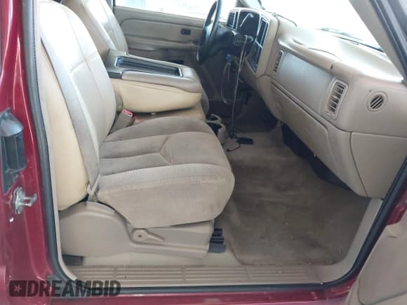 ✅ 2004 Chevrolet Silverado 1500 LT • VIN: 1GCEC19T54E200512 • Lot: 43533827. Wystawiony na IAAI z przebiegiem 240 597 mil. Bezpłatny archiwum sprzedaży aukcyjnych z USA i szczegółowy raport historii pojazdu na DreamBid. Zdjęcie 5.