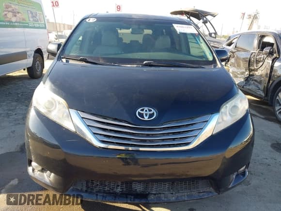 ✅ 2017 Toyota Sienna XLE Premium • VIN: 5TDYZ3DC0HS875439 • Lot: 43083491. Listed on IAAI with 179,323 mi. Free auction sales archive from the USA and detailed vehicle history report at DreamBid. Image 12.