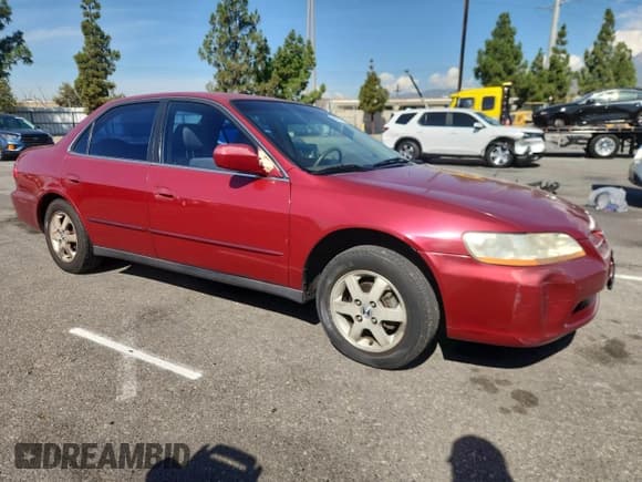 ✅ 2000 Honda Accord SE • VIN: JHMCG6696YC019176 • Lot: 80961655. Listed on Copart with 140,374 mi. Free auction sales archive from the USA and detailed vehicle history report at DreamBid. Image 4.