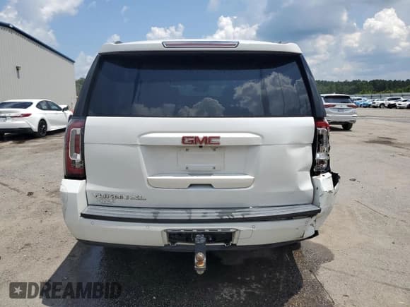 ✅ 2019 GMC Yukon XL SLT • VIN: 1GKS1GKC3KR267920 • Lot: 64778755. Wystawiony na Copart z przebiegiem Nie podano. Bezpłatny archiwum sprzedaży aukcyjnych z USA i szczegółowy raport historii pojazdu na DreamBid. Zdjęcie 6.