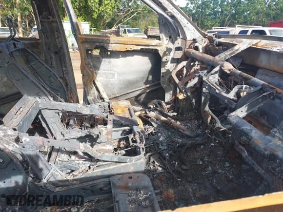 ✅ 2013 Ram 2500 Big Horn • VIN: 3C6UR5DL3DG607043 • Lot: 42780901. Wystawiony na IAAI z przebiegiem Nie podano. Bezpłatny archiwum sprzedaży aukcyjnych z USA i szczegółowy raport historii pojazdu na DreamBid. Zdjęcie 5.