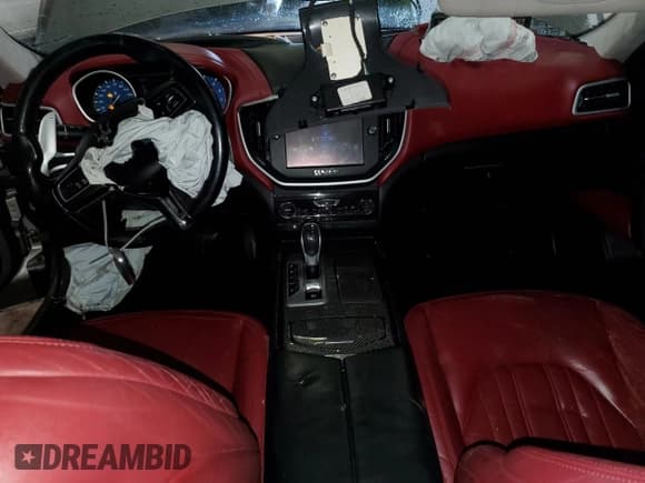 ✅ 2015 Maserati Ghibli • VIN: ZAM57XSA8F1155250 • Lot: 85365165. Wystawiony na Copart z przebiegiem 105 477 mil. Bezpłatny archiwum sprzedaży aukcyjnych z USA i szczegółowy raport historii pojazdu na DreamBid. Zdjęcie 8.