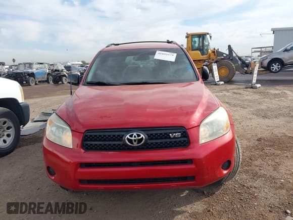 ✅ 2008 Toyota RAV4 • VIN: JTMZK33VX86015219 • Lot: 41895579. Listed on IAAI with 136,104 mi. Free auction sales archive from the USA and detailed vehicle history report at DreamBid. Image 6.