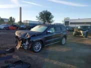 ✅ 2018 Jeep Grand Cherokee Summit • VIN: 1C4RJFJG4JC274823 • Лот: 43483647. Опубликован ранее на IAAI с пробегом 52 201 миль. Бесплатный доступ к архиву аукционных продаж из США и подробный отчёт об истории автомобиля на DreamBid. Изображение 2.