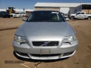 ✅ 2005 Volvo S60 R • VIN: YV1RH527952467091 • Лот: 65342964. Опубликован ранее на Copart с пробегом 239 380 миль. Бесплатный доступ к архиву аукционных продаж из США и подробный отчёт об истории автомобиля на DreamBid. Изображение 5.